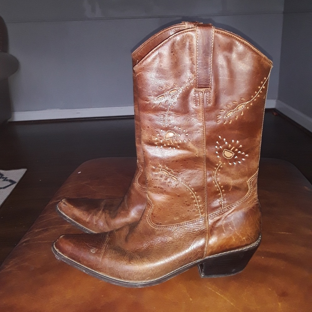 Cowgirl heeled boots